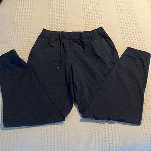Uniqlo size small athletic jogger. Navy heather.